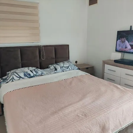 Manoni Apartmani Kumbor Exterior photo