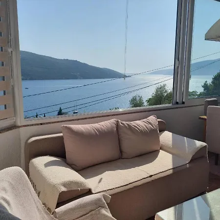 Manoni Apartmani Kumbor Exterior photo